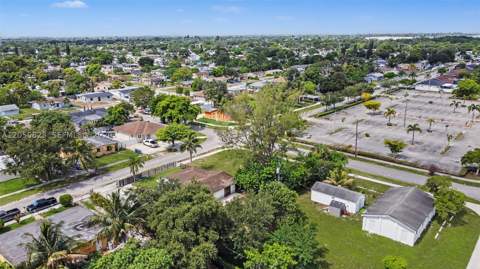 3281 NW 212th St, Miami Gardens FL - photo 6 of 19