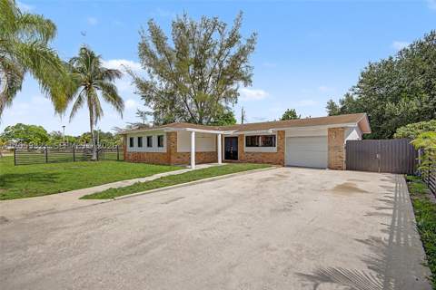 3281 NW 212th St, Miami Gardens FL - photo 8 of 19