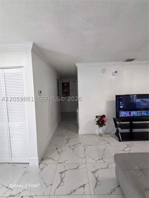 16884 SW 109th Ct, Miami FL - photo 10 of 19