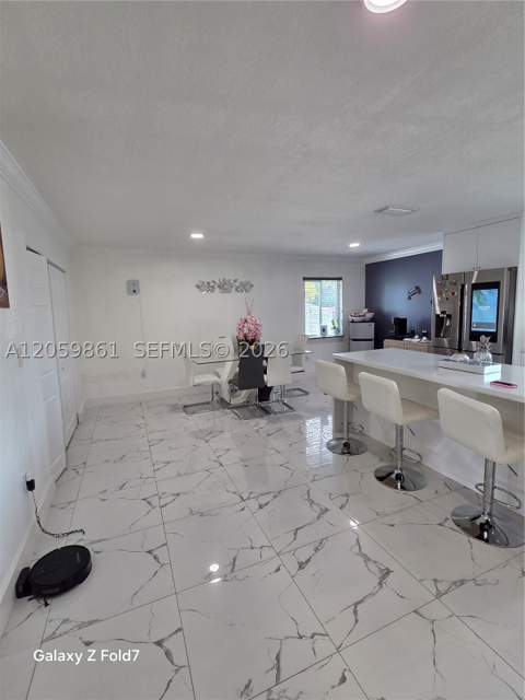 16884 SW 109th Ct, Miami FL - photo 7 of 19