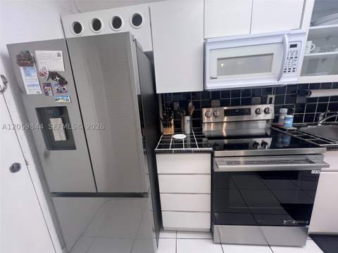 100 Lincoln Rd 537, Miami Beach FL - photo 15 of 75