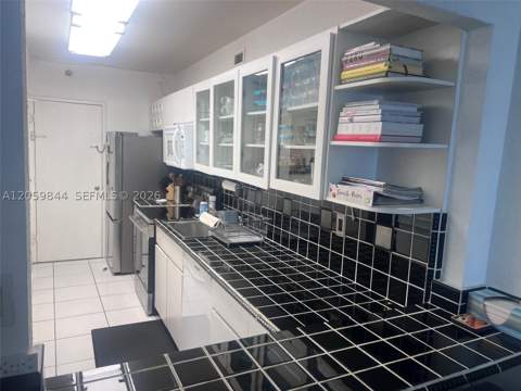 100 Lincoln Rd 537, Miami Beach FL - photo 18 of 75