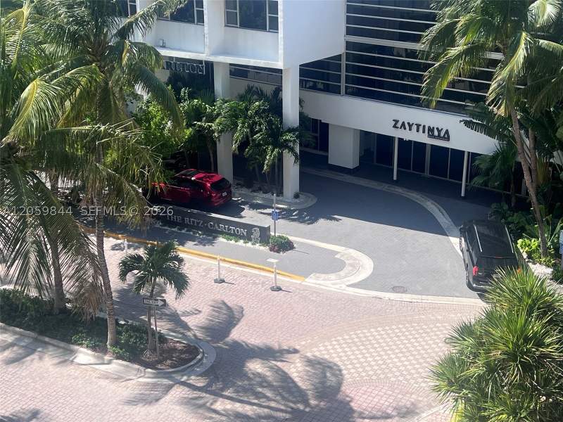 1 bedroom Condominium at 100 Lincoln Rd 537, The Decoplage Condo, Miami Beach — photo 5