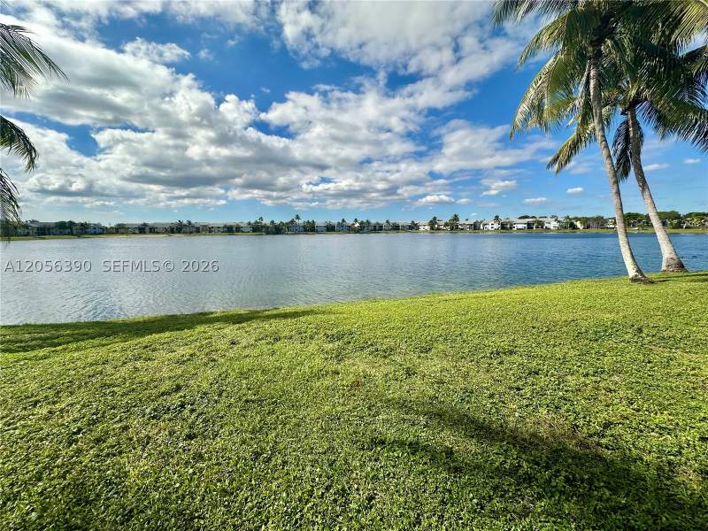 3 bedroom Condominium at 1400 Jefferson Dr 1400 B, Lakeshore Condo 7, Homestead — photo 2