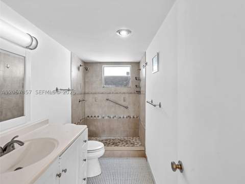 3600 NE 170th St 211, North Miami Beach FL - photo 20 of 34