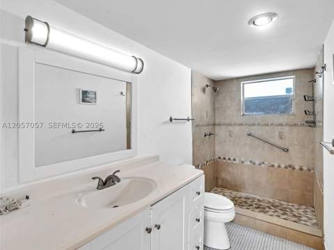 3600 NE 170th St 211, North Miami Beach FL - photo 23 of 34