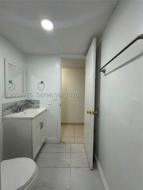 8990 SW 24th St 19, Miami FL - photo 10 of 15