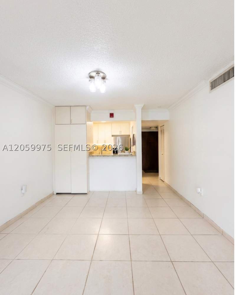 2 bedroom Condominium at 8990 SW 24th St 19, Westchester Luxury Condo, Miami — photo 4