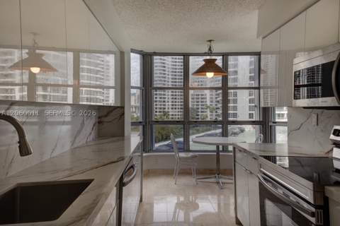 3600 Mystic Pointe Dr 613, Aventura FL - photo 9 of 18