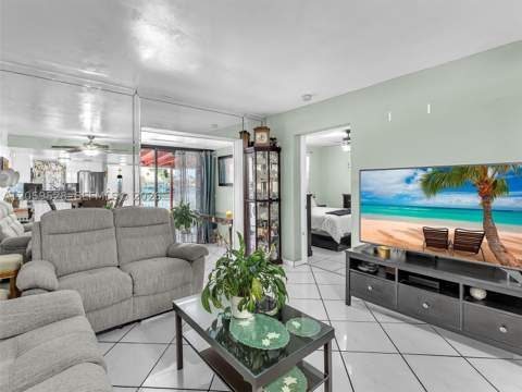 5530 W 26th Ct 102, Hialeah FL - photo 11 of 29