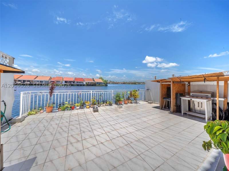 2 bedroom Condominium at 5530 W 26th Ct 102, Vista Alegre Townhomes Co, Hialeah — photo 2