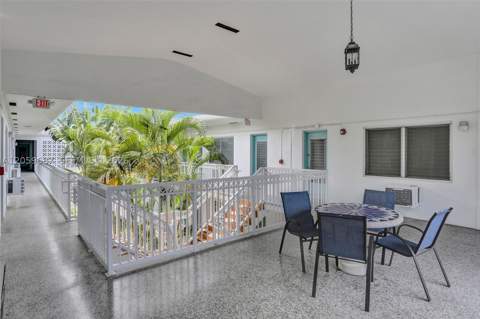 350 Collins Ave 310, Miami Beach FL - photo 14 of 18