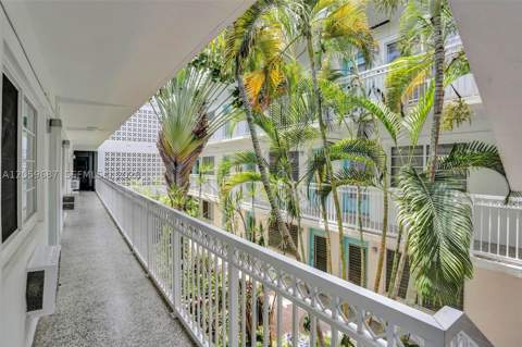 350 Collins Ave 310, Miami Beach FL - photo 15 of 18