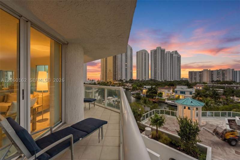 2 bedroom Condominium at 16400 Collins Ave 544, Oceania IV Condo, Sunny Isles Beach — photo 3