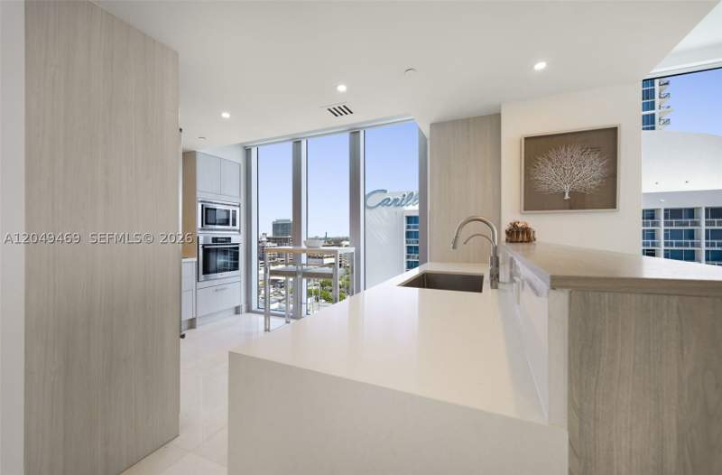 2 bedroom Condominium at 6799 Collins Ave 1402, South Carillon Beach Cond, Miami Beach — photo 5