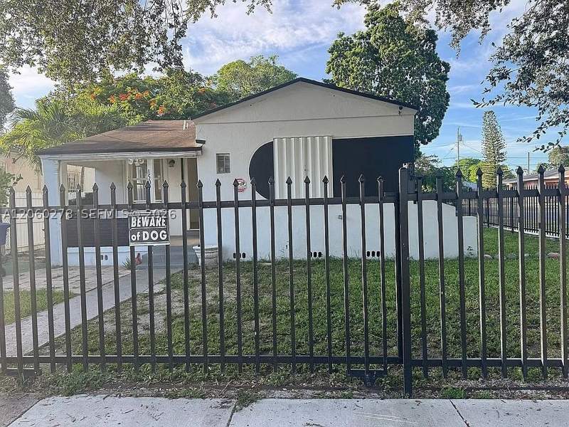 4 bedroom SingleFamilyResidence at 1501 NW 42nd St, North Miami Estates, Miami — photo 3