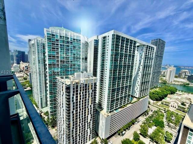 2 bedroom Condominium at 68 SE 6th St 2707, Reach Condo, Miami — photo 2