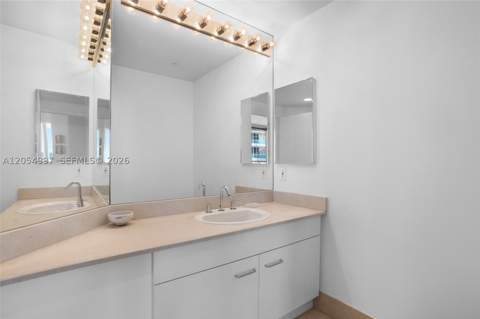 21150 Point Pl 1605, Aventura FL - photo 21 of 45