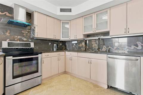 500 Bayview Dr 2121, Sunny Isles Beach FL - photo 9 of 41