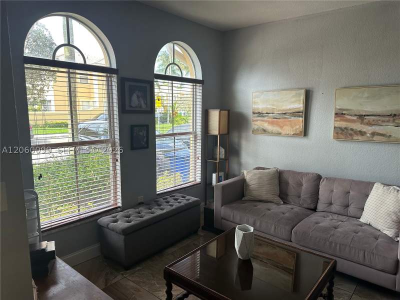 4 bedroom Townhouse at 13778 SW 118th Ter, Century Breeze, Miami — photo 5