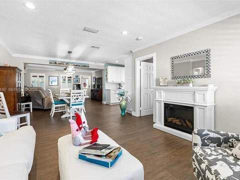 9390 SW 190th Street, Cutler Bay FL - photo 10 of 39