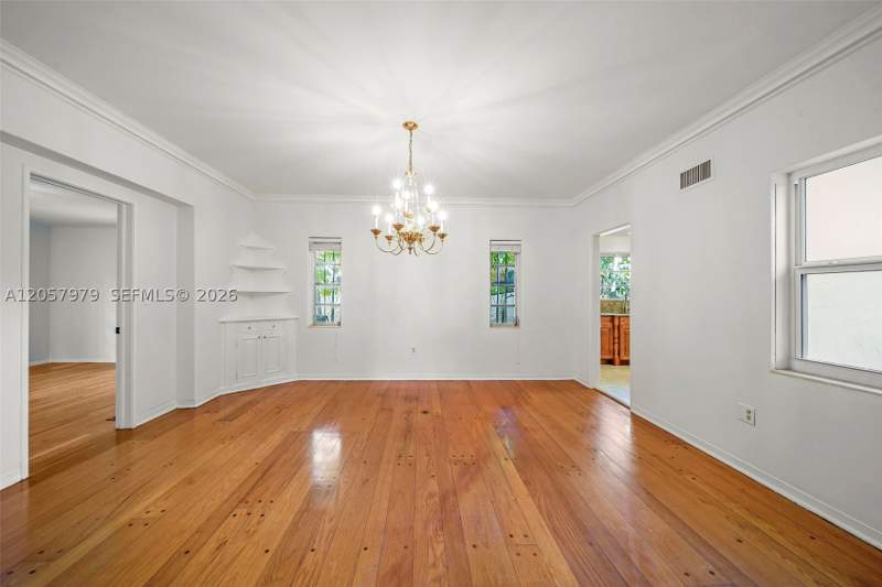 4 bedroom SingleFamilyResidence at 5842 Alton Rd, La Gorce Golf Sub, Miami Beach — photo 4