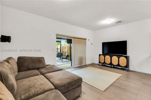 412 NW 12th Ave, Florida City FL - photo 15 of 46