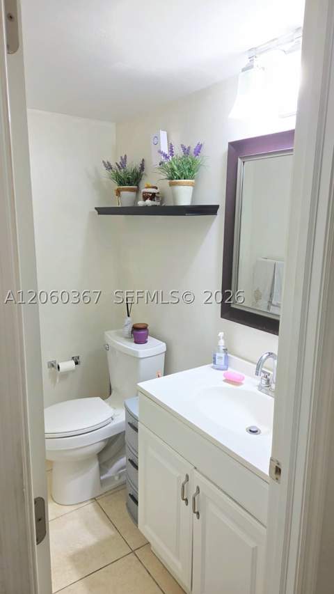 661 NE 195th St 407, Miami FL - photo 17 of 19
