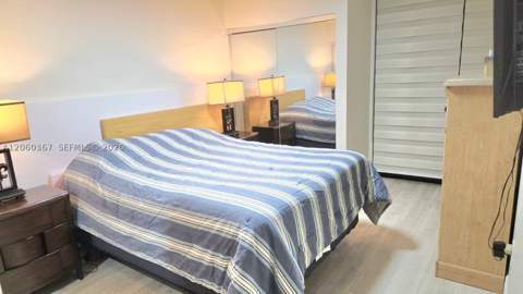 661 NE 195th St 407, Miami FL - photo 19 of 19