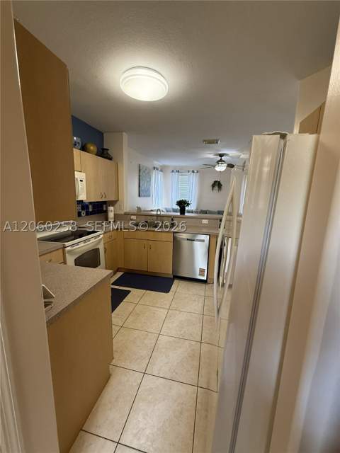 13966 SW 155th St, Miami FL - photo 8 of 38