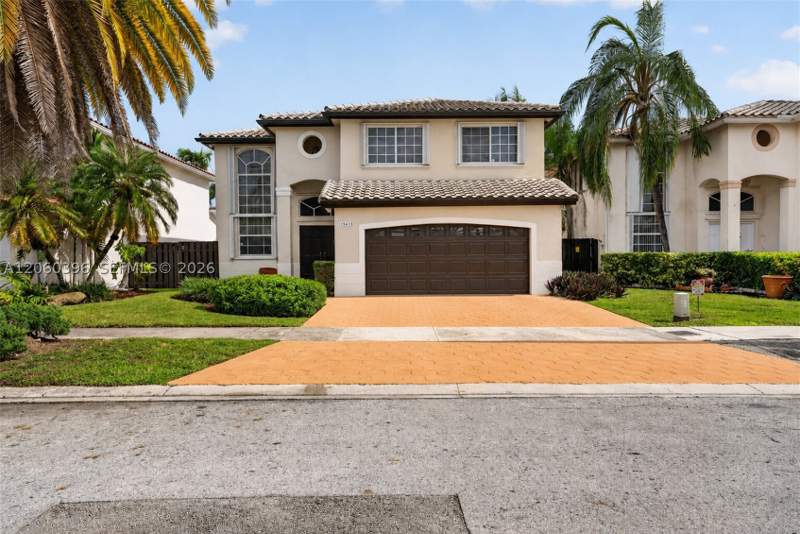 4 bedroom SingleFamilyResidence at 15615 SW 95th Ln, Highlands At Kendall, Miami — photo 3
