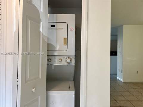 985 NE 33rd Ter 104, Homestead FL - photo 15 of 18