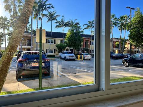 985 NE 33rd Ter 104, Homestead FL - photo 16 of 18