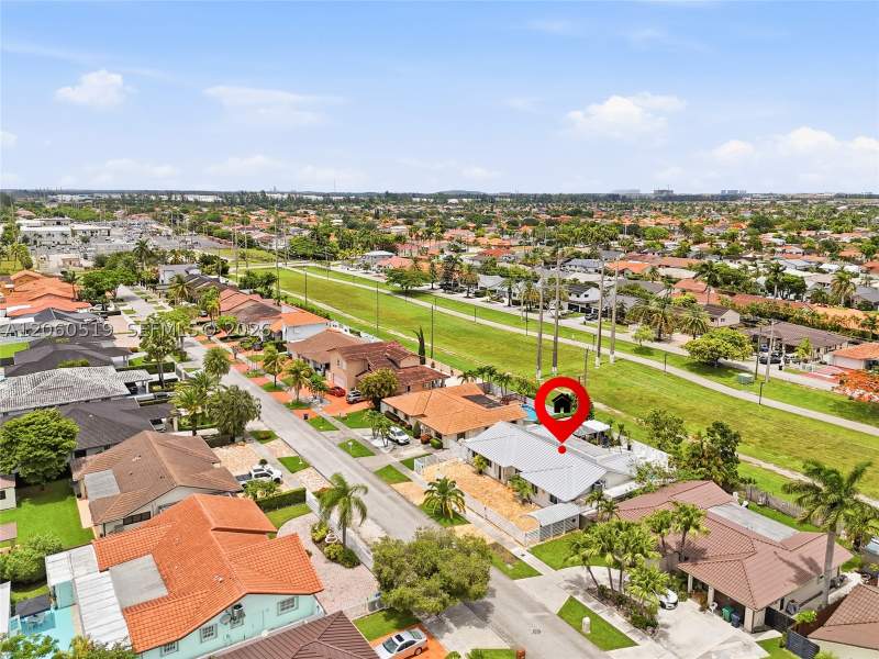 4 bedroom SingleFamilyResidence at 323 NW 136th Pl, University Park West Sec, Miami — photo 4