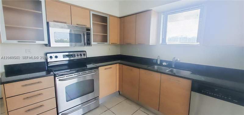 2 bedroom Condominium at 3300 NE 191st St 501, Parc Central Aventura Sou, Aventura — photo 3