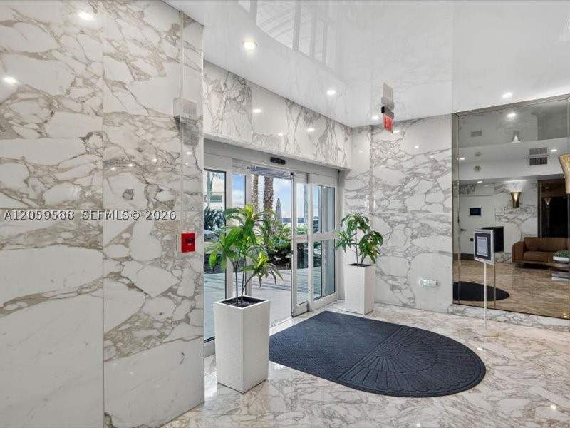 1 bedroom Condominium at 7135 Collins Ave 331, Burleigh House Condo, Miami Beach — photo 4