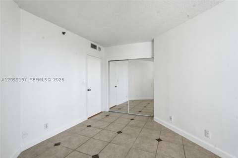 20185 E Country Club Dr 502, Aventura FL - photo 19 of 23