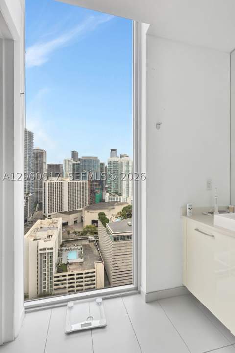 151 SE 1st St 2511, Miami FL - photo 19 of 35