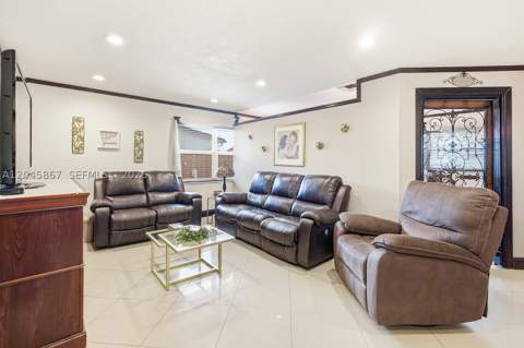 7858 NW 171st St, Hialeah FL - photo 9 of 44