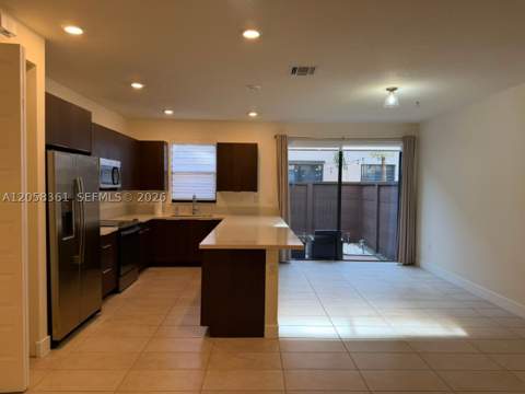 15816 NW 91st Ave, Miami Lakes FL - photo 6 of 24