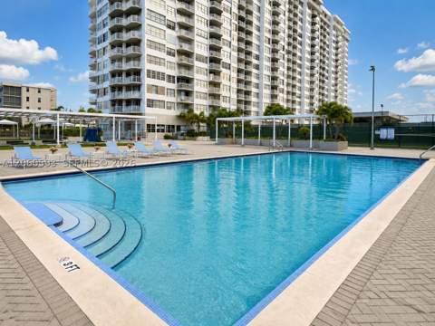 18071 Biscayne Blvd 302, Aventura FL - photo 22 of 32