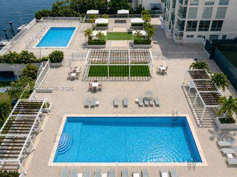 18071 Biscayne Blvd 302, Aventura FL - photo 6 of 32