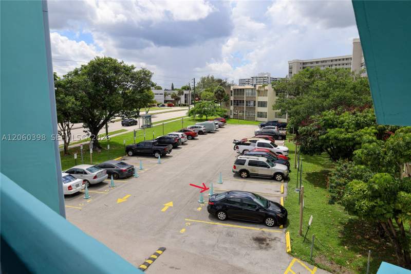 2 bedroom Condominium at 1501 NE Miami Gardens Dr 351, Third Moorings Condo, Miami — photo 2