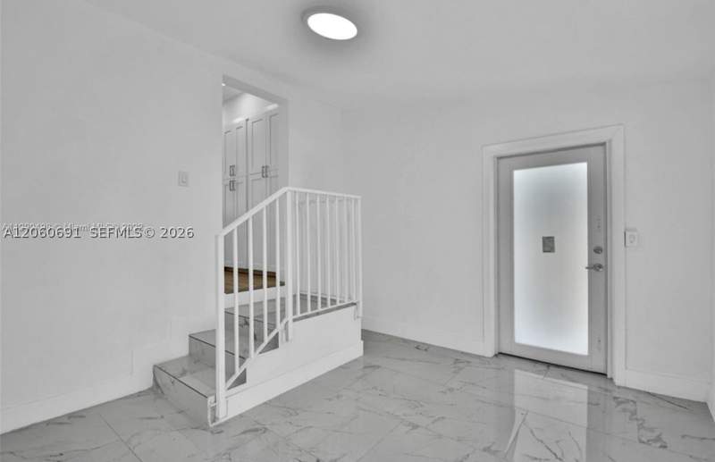 3 bedroom SingleFamilyResidence at 6391 SW 39th St, Central Miami Part 2, Miami — photo 4