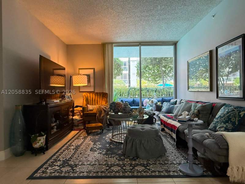 2 bedroom Condominium at 5085 NW 7th St 406, Blue Lagoon Condo, Miami — photo 2