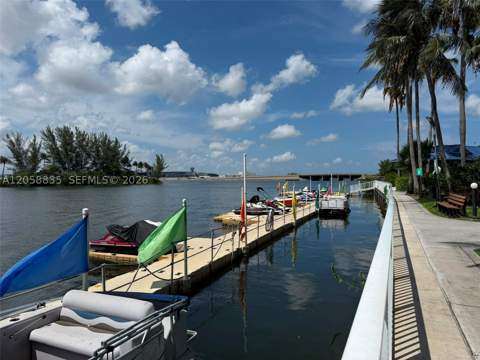 5085 NW 7th St 406, Miami FL - photo 21 of 32