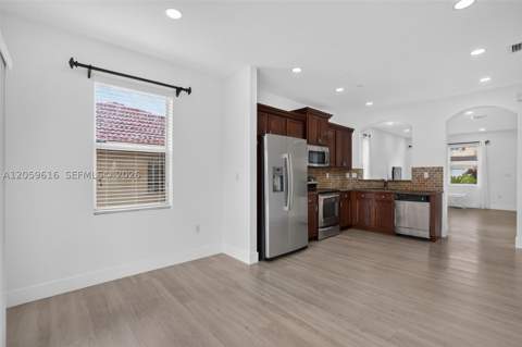 8961 SW 215th Ter, Cutler Bay FL - photo 17 of 55