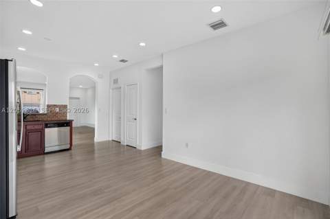 8961 SW 215th Ter, Cutler Bay FL - photo 18 of 55