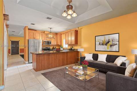 1523 SW 2nd Ct, Homestead FL - photo 8 of 22