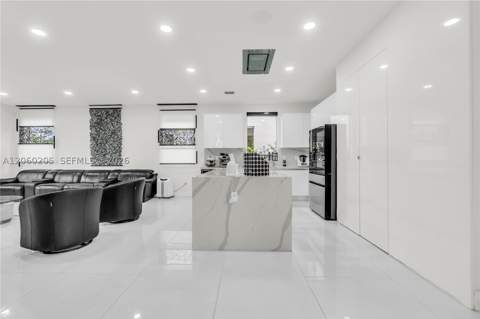 9730 NW 74th Ter, Doral FL - photo 13 of 71